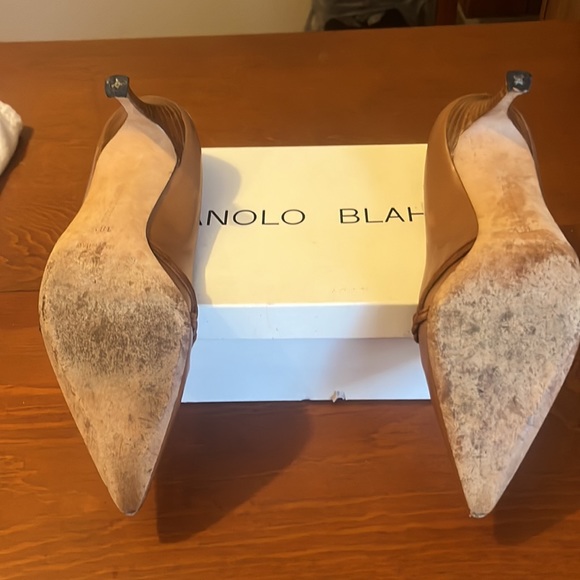 Manolo Blahnik High Heels! Size 8 1/2 or Euro 38 1/2 Camel color w/ braid detai - Picture 4 of 11